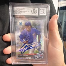 Topps 2017 Bowman Chrome Mega Box Vladimir Guerrero Jr. Refractor Autograph BGS