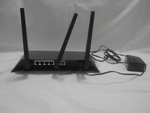 NETGEAR Nighthawk R7000P Smart WiFi Router Dual-Band Dual-Core AC1900 (2E2) - Picture 3 of 6