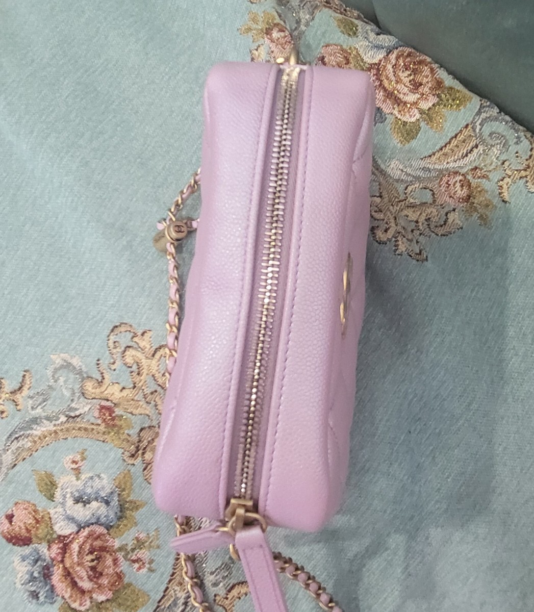 ショルダーバッグ・ポシェット × ヴィンテージ(中古) Chanel Caviar My Perfect Mini Camera Bag AS2857 Chanel Camera Lambskin Leather Quilted Tassel Crossbody Bag