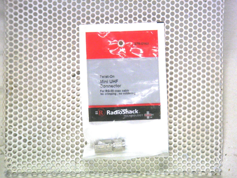 Twist-On Mini UHF Connector for RG-58 coax cable by Radio Shack 278-0168 - Image 3 of 4