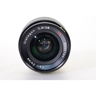 Contax / Carl Zeiss Distagon 2,8/28 T* Japan - 28mm F/2.8 Wide