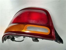 Feu arrière Chrysler STRATUS