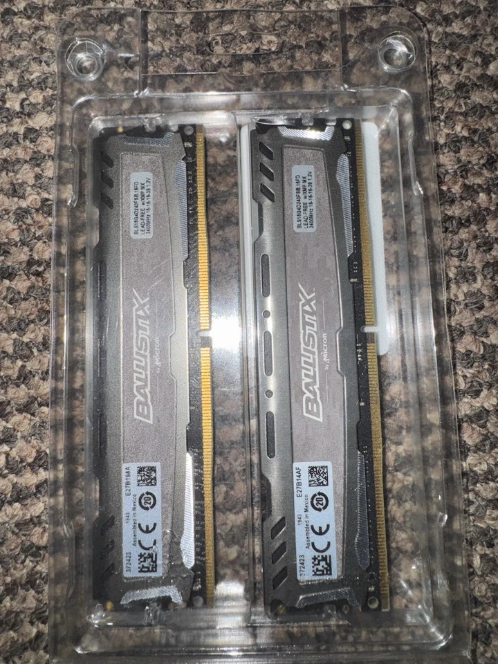 Crucial Ballistix Gaming Memory 32gb DDR4  PC  Desktop - Image 3 of 3