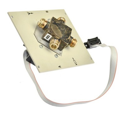 SPINNER BN 754030 HF-Schalter DPDT N-Buchse 0-5GHz 28V
