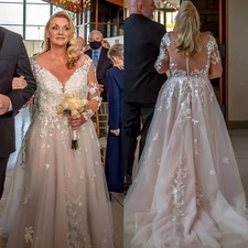 Plus Size Long Sleeves A Line Wedding Dresses Lace Appliques Bridal Gowns Court