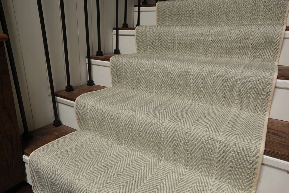 Multi Size Handmade Wool Stair/Hallway Runner 31 inch Wide Upto 40 feet Length - Image 2 of 4