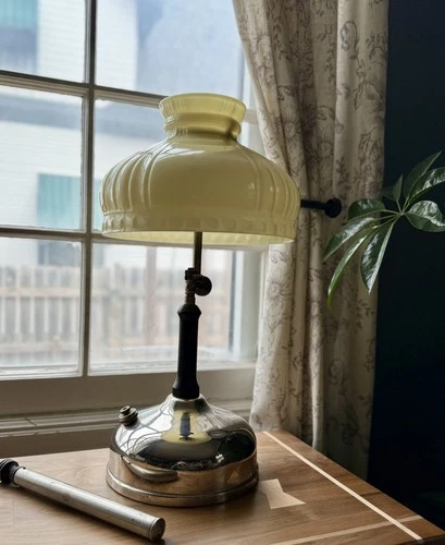 VINTAGE 1920’s COLEMAN MILK GLASS LAMP SHADE FOR OIL LAMP! BEAUTIFUL!