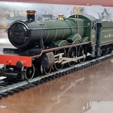 Hornby R313 GWR Hagley Hall 4-6-0 4930 Locomotive Green OO Gauge Boxed 