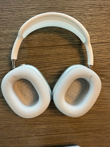 NWOB Apple AirPods Max Wireless Over-Ear Headset in Silver (No USB‑C Cord), $549 - 第 4/5 張圖片