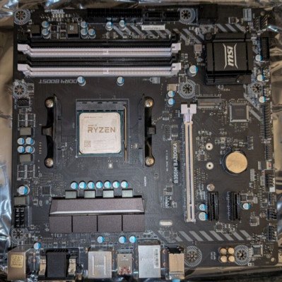 MSi B350M BAZOOKA + Ryzen 1700 CPU Combo (MISSING BACK PLATE)