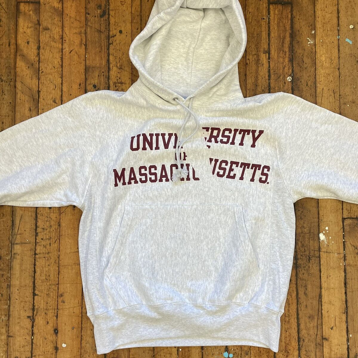 UMASS Small Gray Champion Reverse Weave Hood Pullover UMASS Small Gray Champion Reverse Weave Hood Pullover