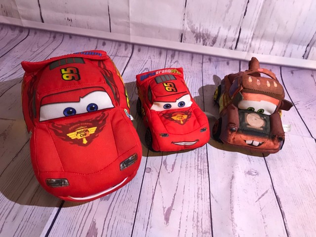 lightning mcqueen tow mater