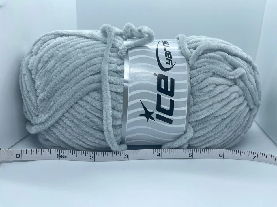 Hilos de chenilla gris claro bebé 54141 hilo de hielo peinado 100 gramos 131 yardas Foto 4 de 4