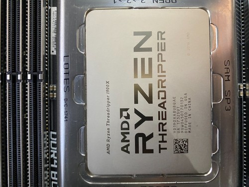 MSI X399 GAMING PRO CARBON AC motherboard, contains AMD RYZEN THREADRIPPER 1900x - Photo 5/6