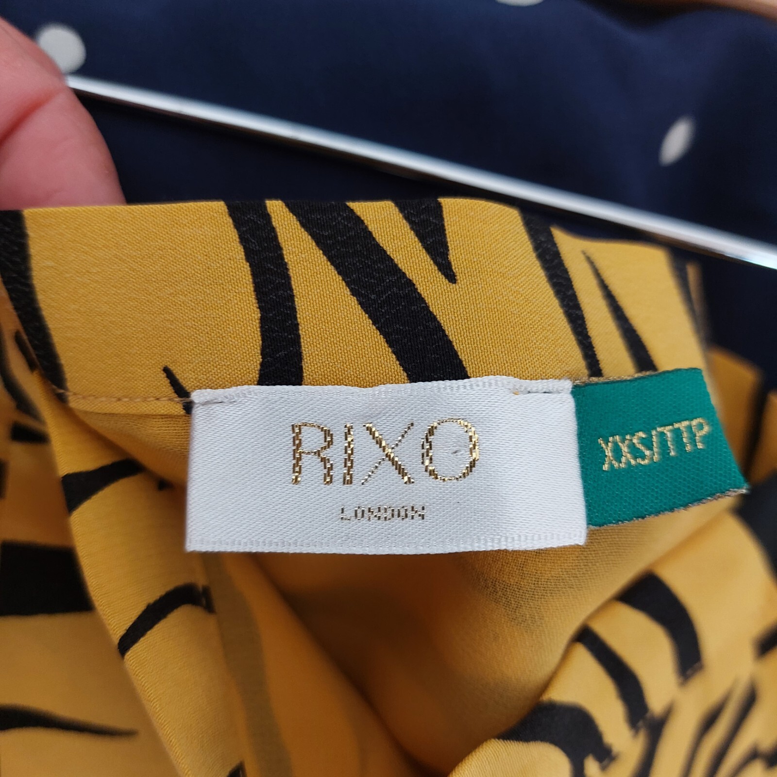 RIXO Rose Yellow tiger striped animal print pleat… - image 3