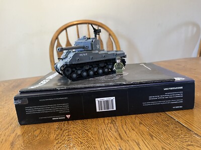 Brickmania M4A3E8 WW2 American Medium Tank