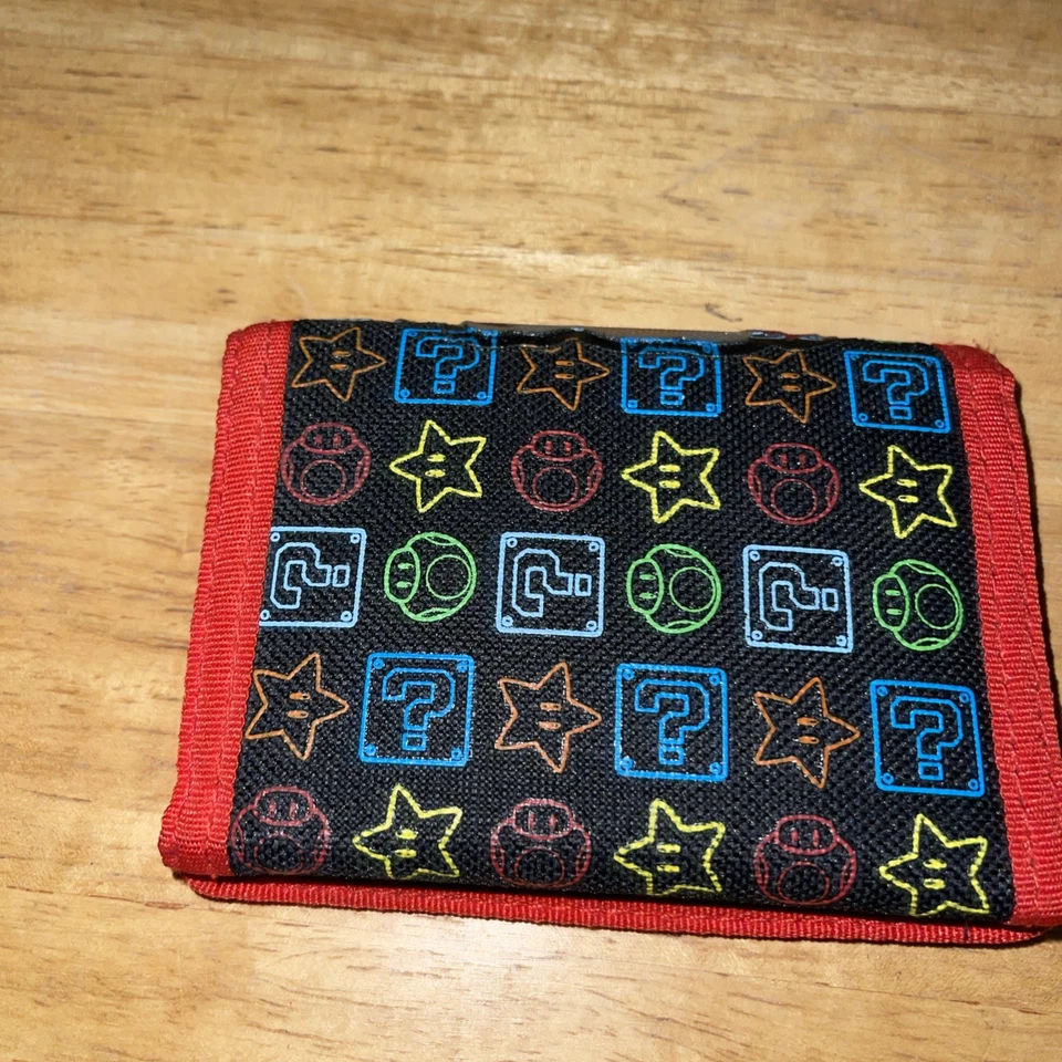 Cartera Nintendo Super Mario y Personajes Triple Plegable Multicolor Foto 3 de 4