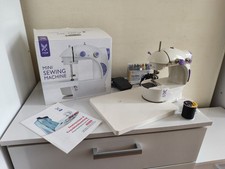 FHSM-201 Mini Sewing Machine with Pedal Control, Perfect Condition