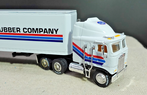 Liberty Classics Cooper Tires Kenworth Semi Truck Coin Bank 1/64 - Picture 2 of 5