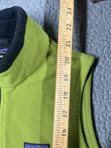 Patagonia Kids Fleece Vest Size 10 Medium Green Full Zip - Picture 9 of 11