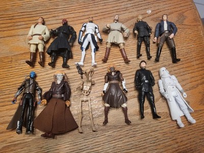 Hasbro LFL Star Wars Action Figures 3.75   Mixed Lot 12 Figures 2000 to NEW