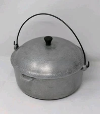 Vintage Club Aluminum Hammercraft 10” Dutch Oven Pot With Lid & Handle