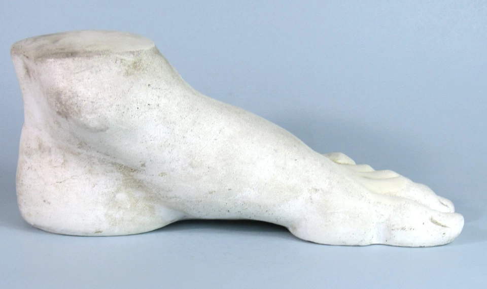 MICHELANGELO's DAVID FOOT SCULPTURE Vintage Plaster Pop Art Statue Wall Hanging - Image 3 of 4