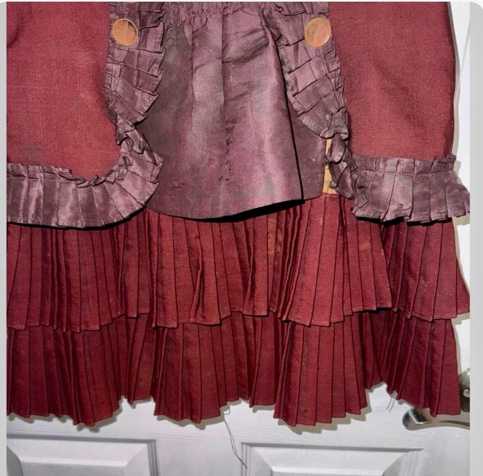 Disfraz antiguo de 2 piezas para niña de 5 años. 1870-1880. Foto 2 de 4