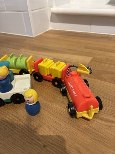 Vintage Fisher Price Little People Airport Bundle 1970s Baggage Handler Jet Fuel - Picture 4 of 4