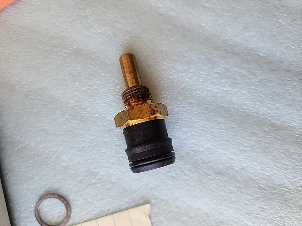 COOLANT 温度传感器 适用于 Mercedes-BENZ — 第 4/4 张图片