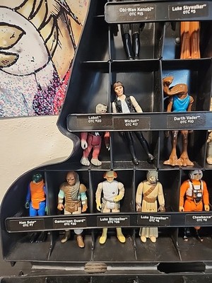 Lot Of 20 Vintage Star Wars Action Figures w/ Darth Vader Carrying