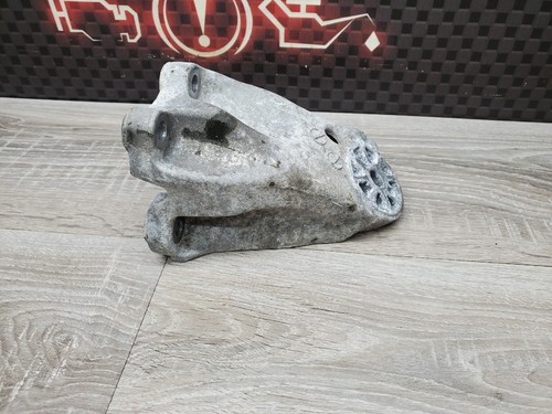 2009 - 2012 Volkswagen Touareg 3.0L TDI Left Engine Mount Support Bracket - Picture 13 of 16