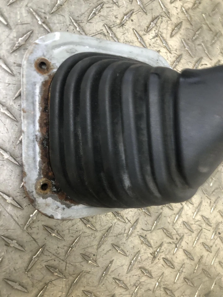 Напольные сапоги в сборе 1993-1998 Toyota T100 проверенные оригинальные - Изображение 3 из 4