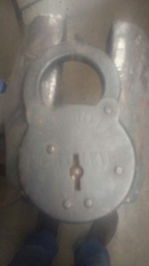 EAGLE-MAMMOTH-EIGHT-LEVER-Padlock-Old-Vintage-Embossed-Pad-Lock-no-key