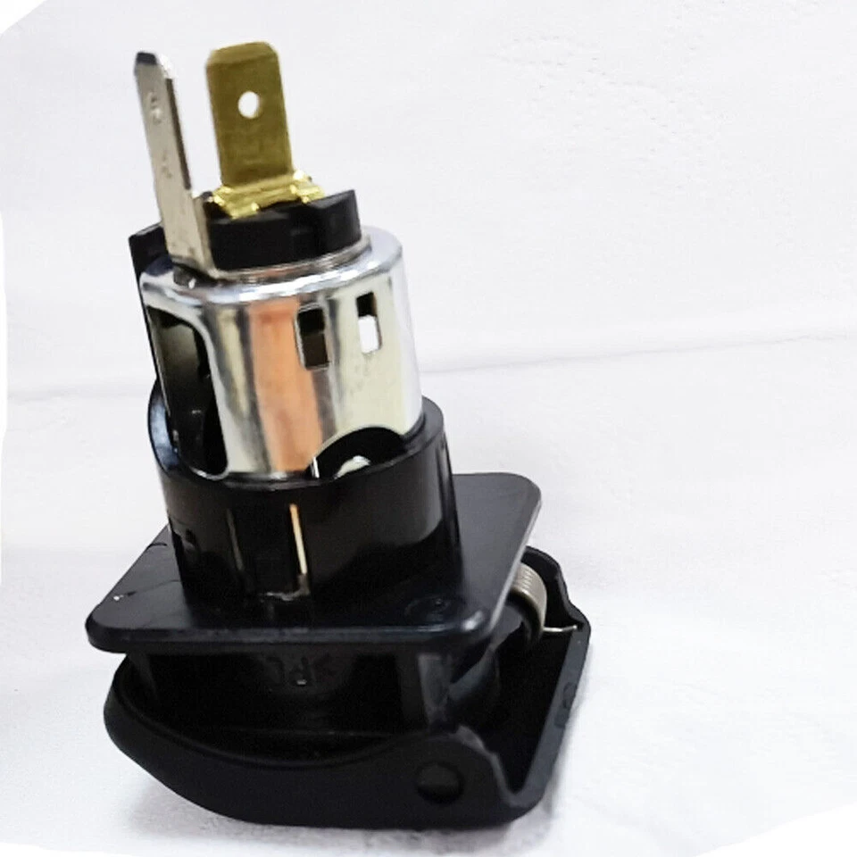 OEM# 61346843098 For BMW E87 E90 E92 F30 F20 12V Lighter Socket Mount With Cover — 第 3/4 张图片