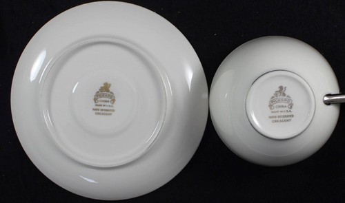 Pickard Crescent Cream Background Dinner Plate with Cup & Saucer Set - Picture 8 of 9