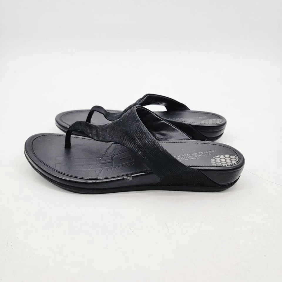 FitFlop Banda 女式 9 黑色脚趾柱舒适丁字裤微型灯芯绒凉鞋 — 第 4/4 张图片