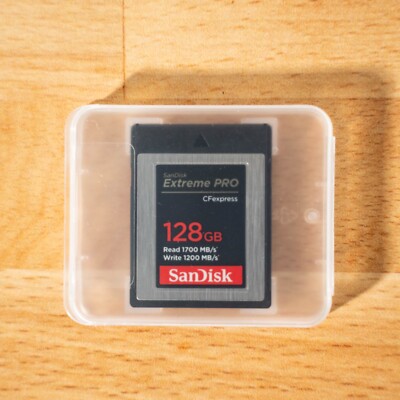 SanDisk CFexpress 128GB Memory Card (SDCFE-128G-GN4NN) and Card Reader