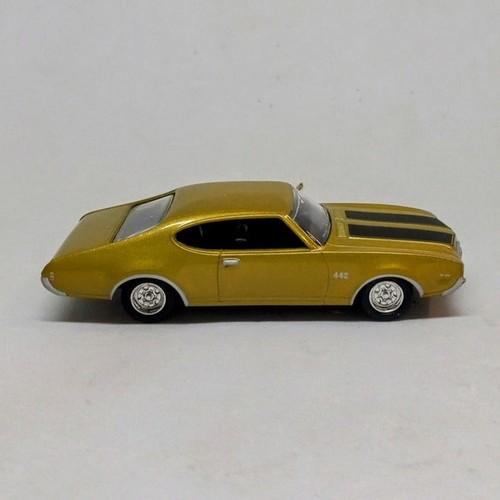 Readers Digest-High Speed-1969 Oldsmobile 442 Diecast Car-1:64 Scale-2001-NIB - Picture 10 of 11