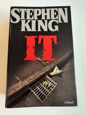Stephen King IT 1986 Viking First Edition First Printing HC Near Fine DJ $22.95