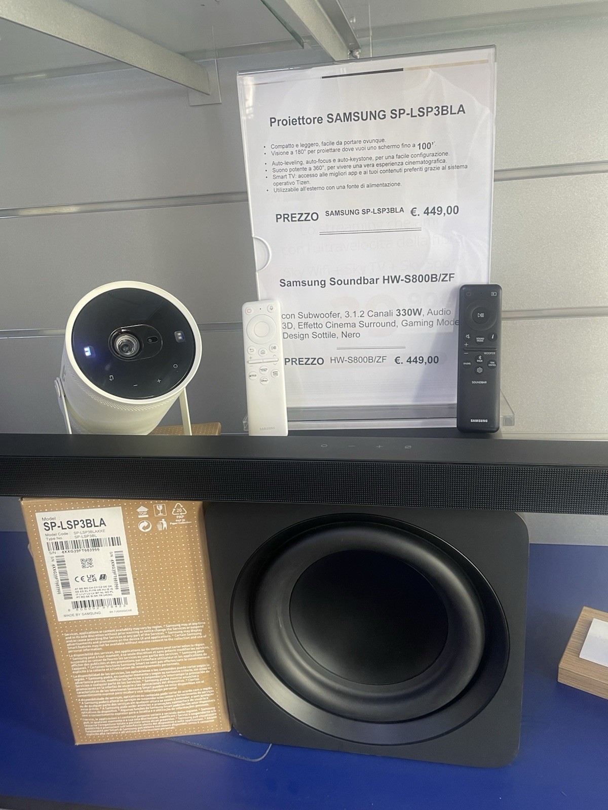 Samsung The Freestyle FHD HDR Smart TV Proiettore LED - Bianco foto 2