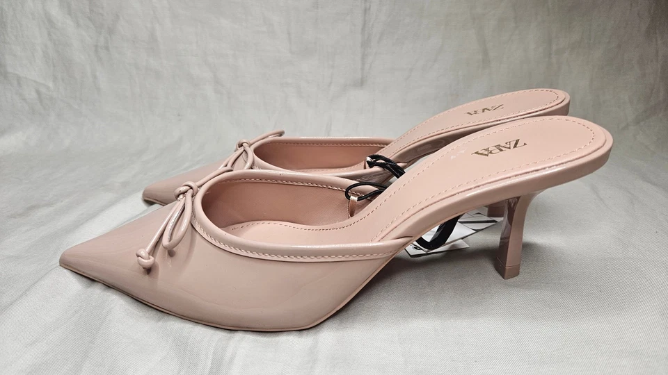 ZARA Slip On Heels Womens SZ US 7.5 EUR 38 Beige Faux Patent Leather Pointed Toe - Image 4 of 4