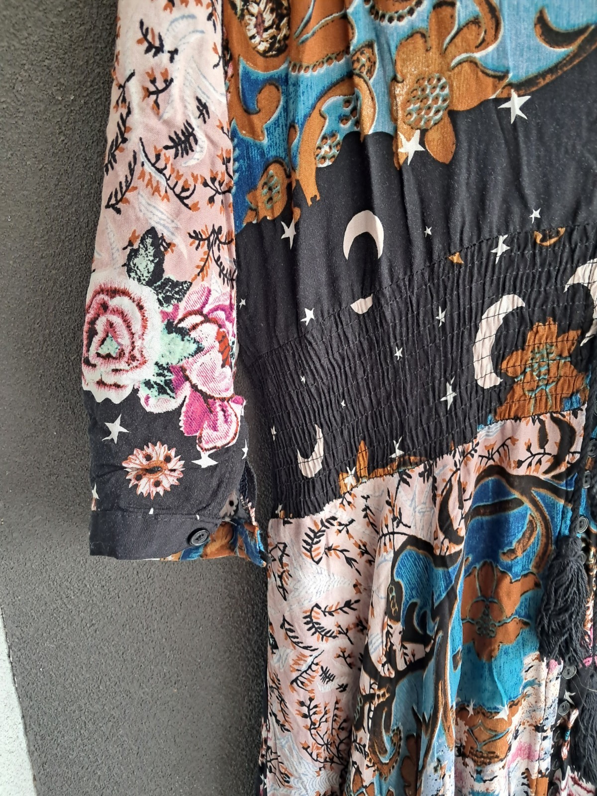 Picture 4 of 6