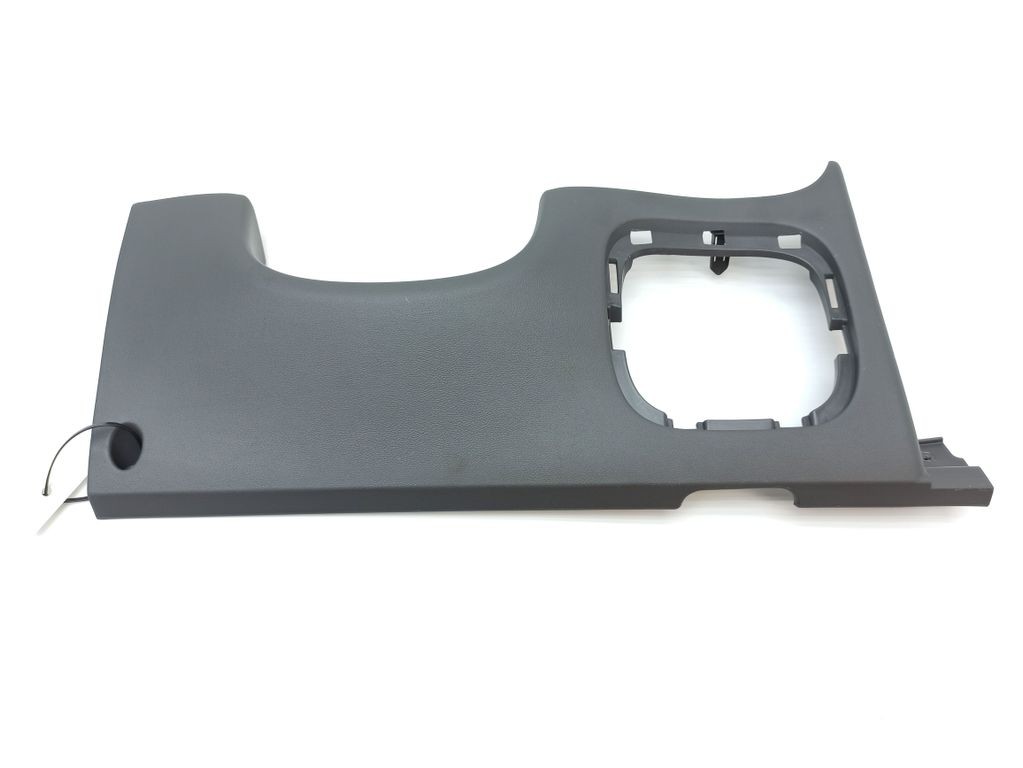 Hyundai Ioniq 5 2023 RHD Dashboard lower bottom trim panel 84750GI900 PUM70215