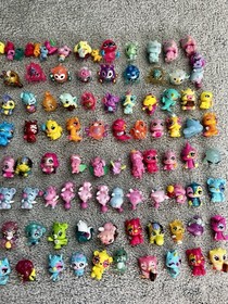 Hatchimals Colleggtibles Mini Figures Lot Of 120+ Mixed Seasons Mini Toys Colors