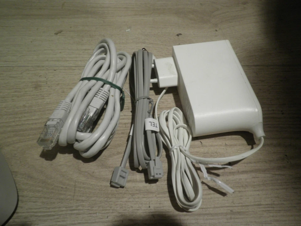 TP-LINK AX600 MODEM ROUTER Wi-Fi 2,4GHZ-5GHZ GIGABIT FIBRA OTTIMO VX830V - Immagine 2 di 4