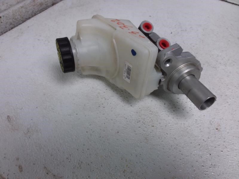 2019 MASERATI GHIBLI OEM Brake Master Cylinder 