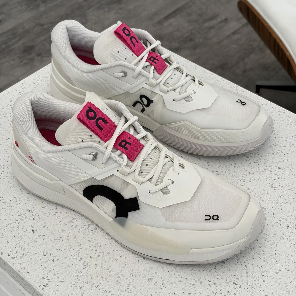 Las mejores ofertas en ON The Roger Pro 2 Clay White Black | eBay
