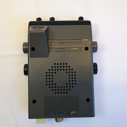 GE 3-5809C Móvil Compacto 40 Canales CB Radio Transceptor No Probado Como Está - Imagen 6 de 8