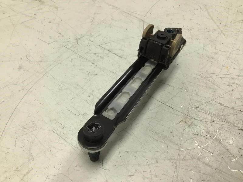 吉姆西 YUKON 2007 2008 XL 1500 前左驱动座椅皮带肩调节指南 — 第 3/4 张图片